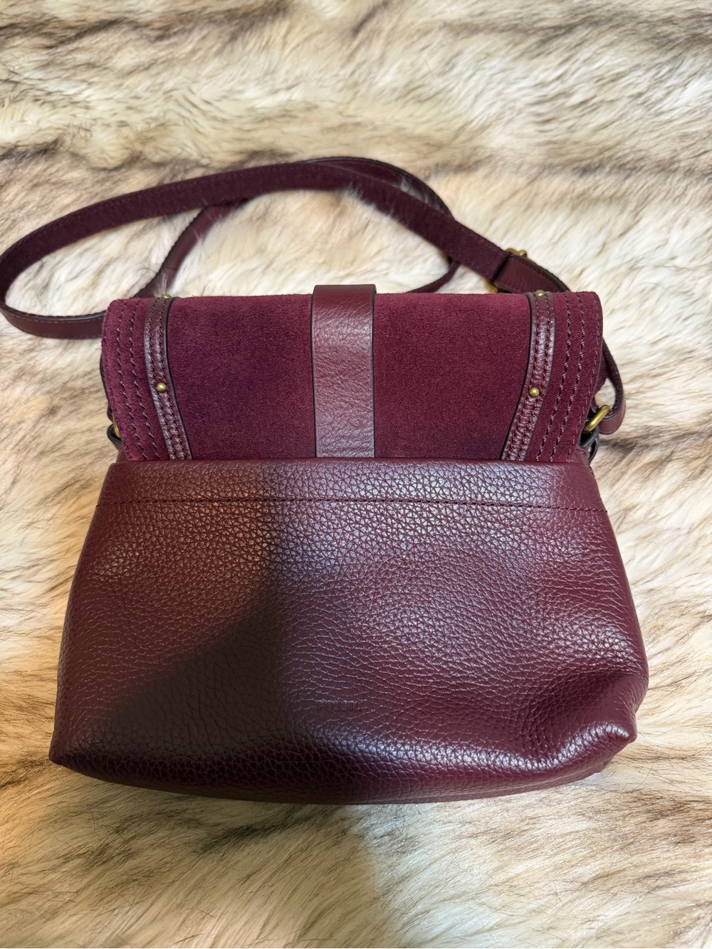 Fossil Burgundy Leather and Suede Crossbody with Key Charm - Picture 3 of 9